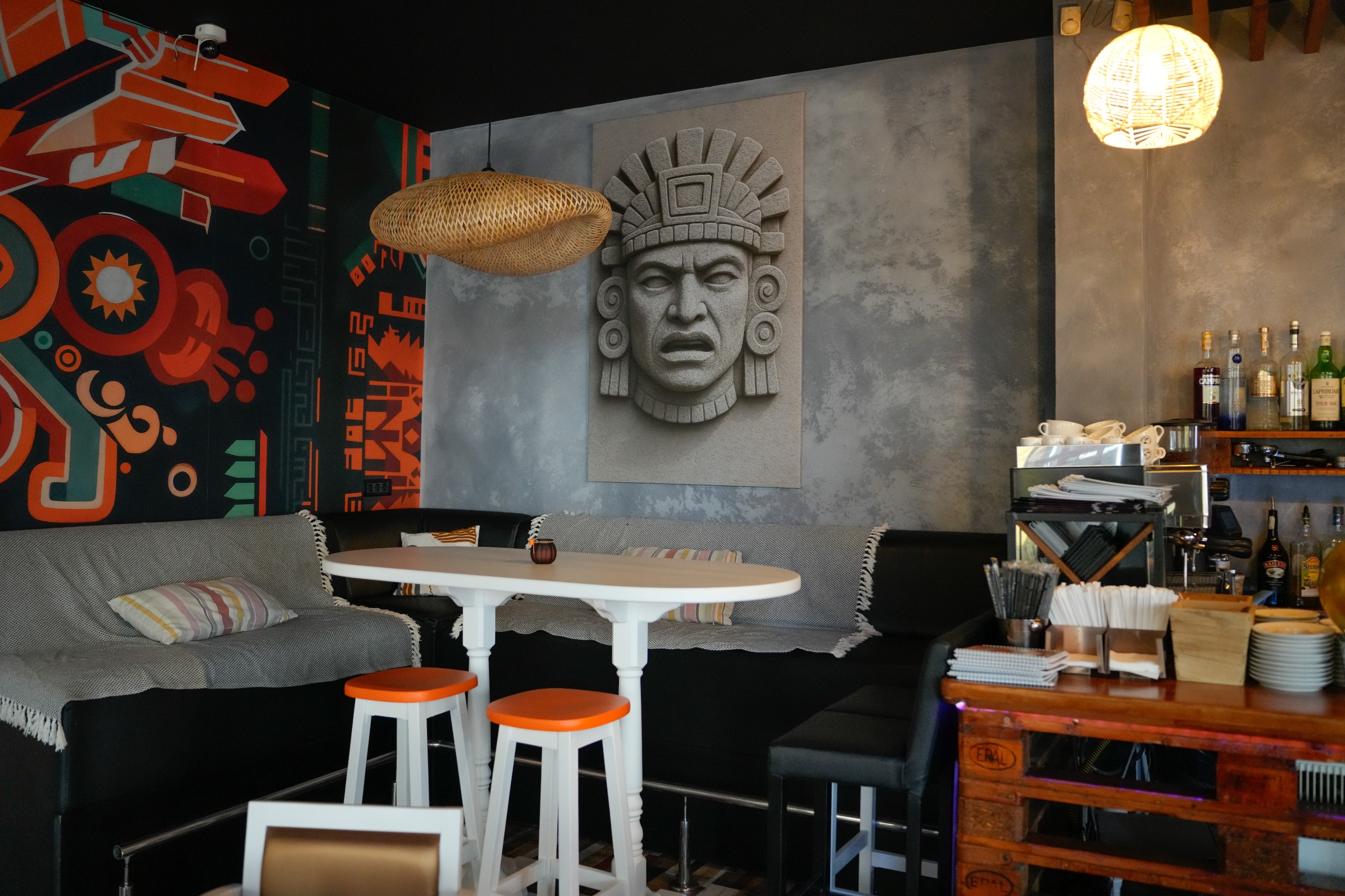 Spatiu evenimente Aztek Caffe Petrosani